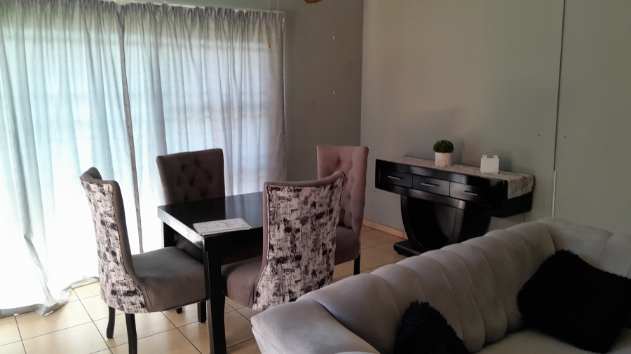 To Let 3 Bedroom Property for Rent in Bedelia Free State